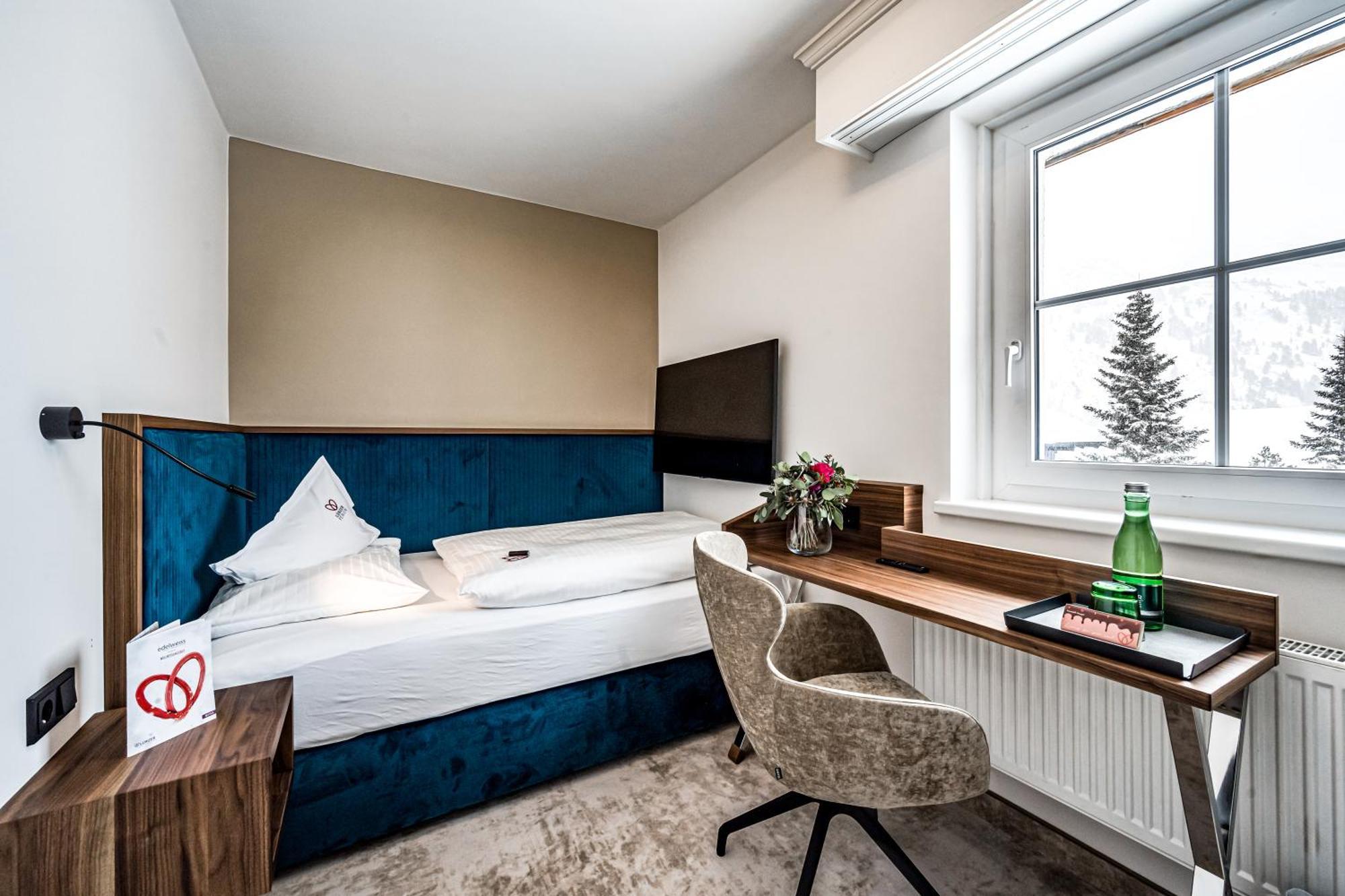 Superior Hotel Edelweiss オーバータウエルン エクステリア 写真