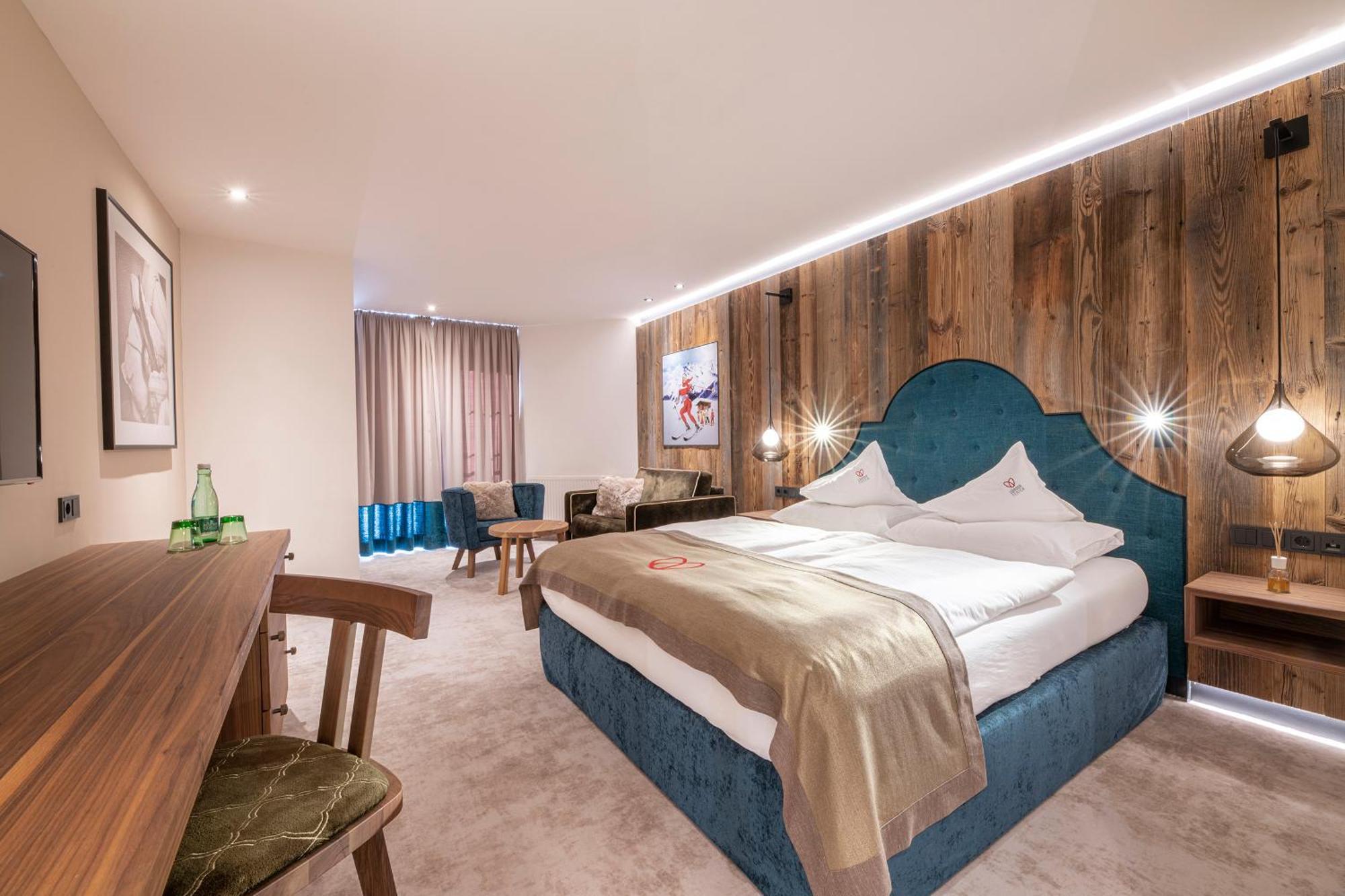 Superior Hotel Edelweiss オーバータウエルン エクステリア 写真