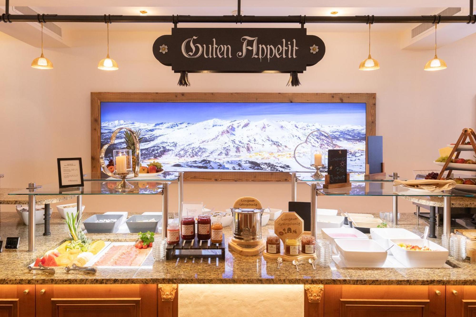 Superior Hotel Edelweiss オーバータウエルン エクステリア 写真