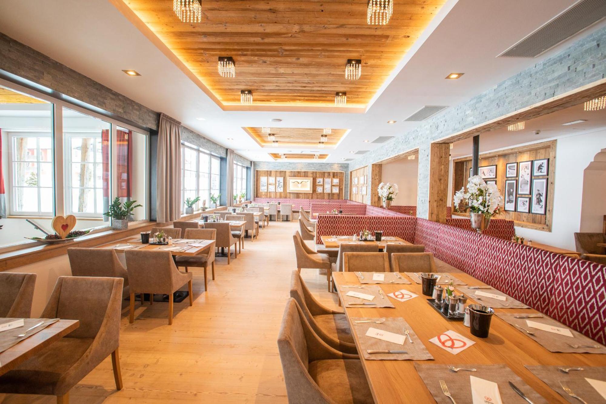 Superior Hotel Edelweiss オーバータウエルン エクステリア 写真